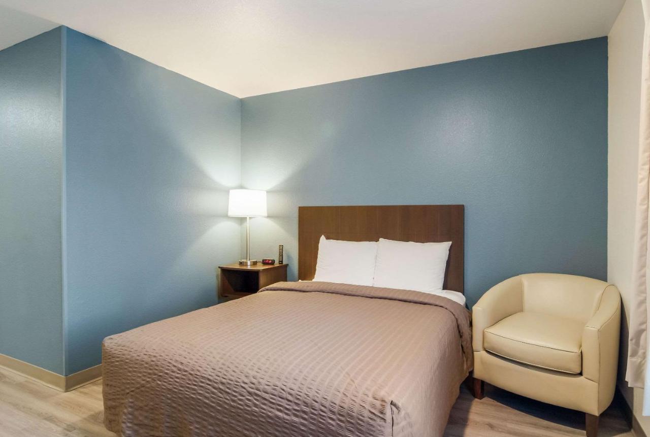 Woodspring Suites Jacksonville Baymeadows Exterior photo