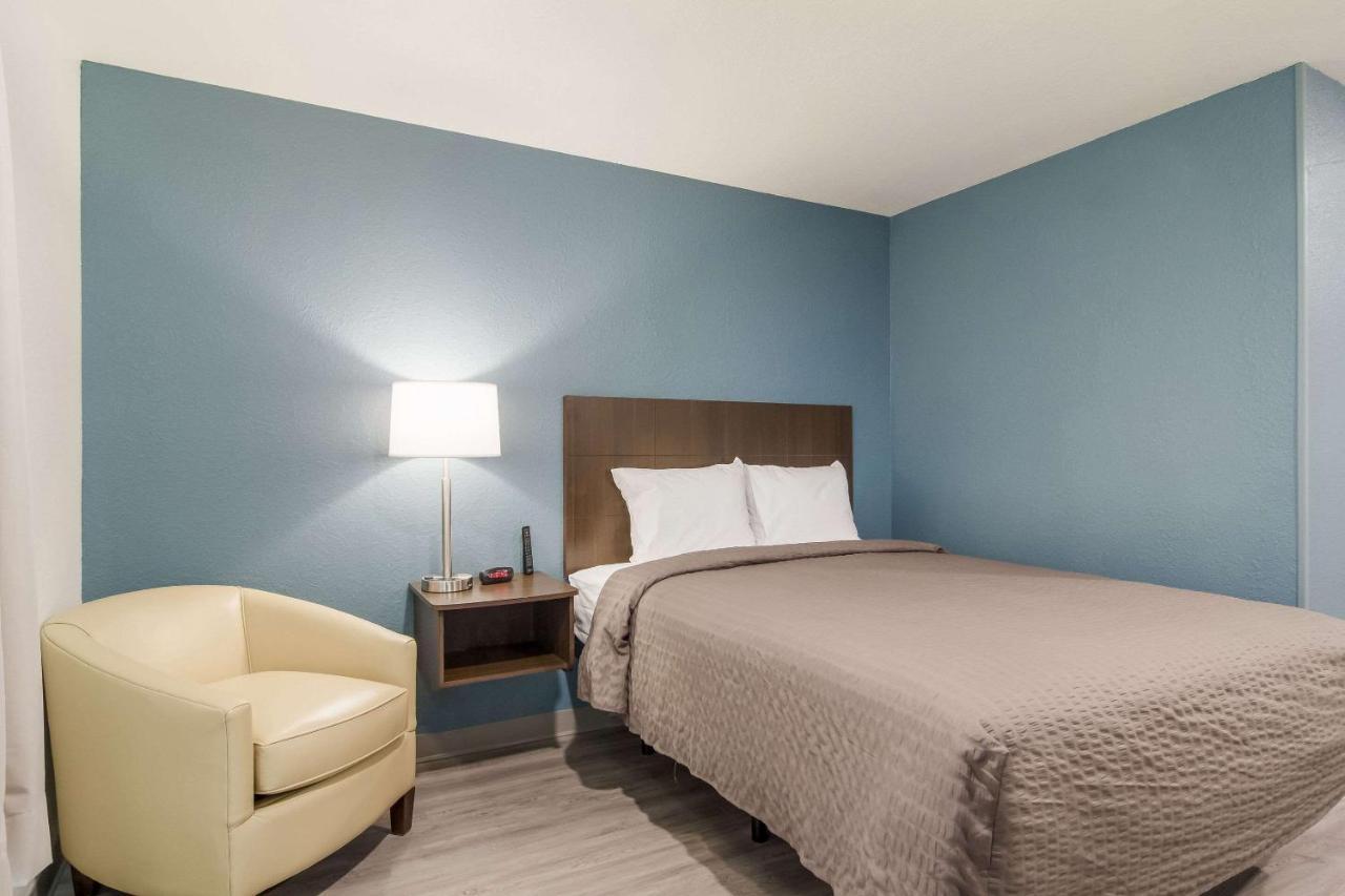 Woodspring Suites Jacksonville Baymeadows Exterior photo